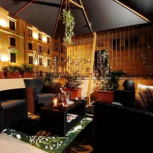 https://termini-terrace.it-romehotels.com