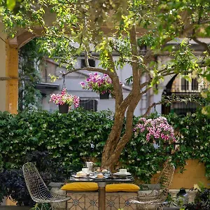 https://atelier-ines.hotels-amalfi.com